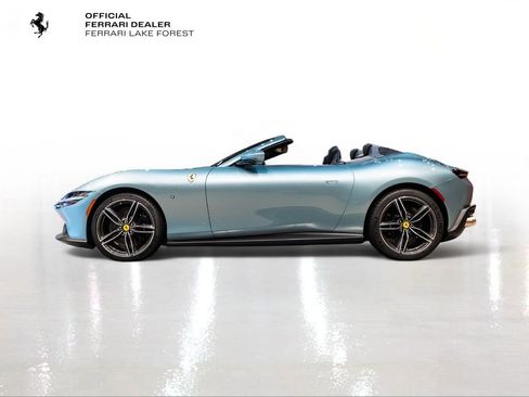 Used 2024 Ferrari Roma Spider image 3