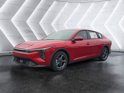 New 2025 Kia K4 LXS