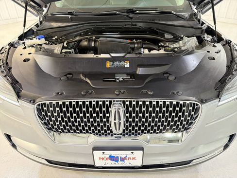 Used 2023 Lincoln Aviator Reserve image 31