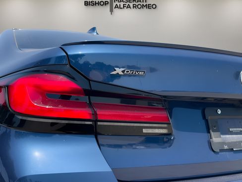 Used 2022 BMW M550i xDrive w/ Executive Package AWD/4WD image 23