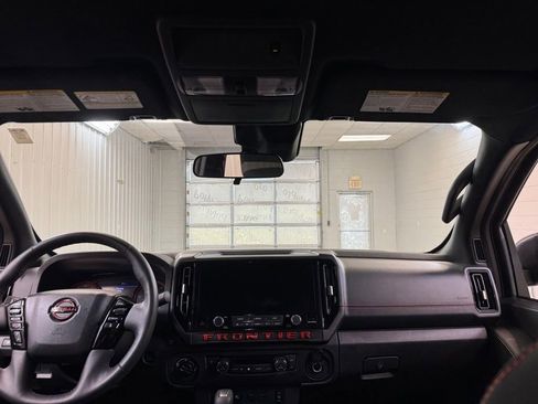 Used 2026 Nissan Frontier PRO-4X AWD/4WD image 21