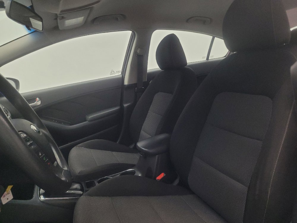 Used 2018 Kia Forte LX FWD image 17