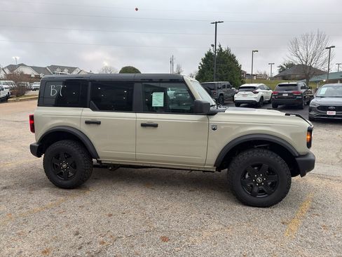 New 2025 Ford Bronco Big Bend image 4