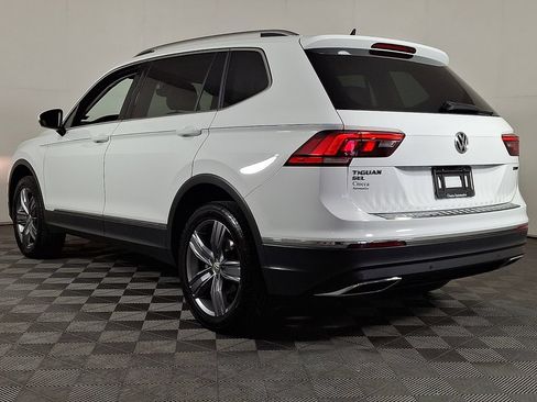Used 2020 Volkswagen Tiguan SEL AWD/4WD image 7