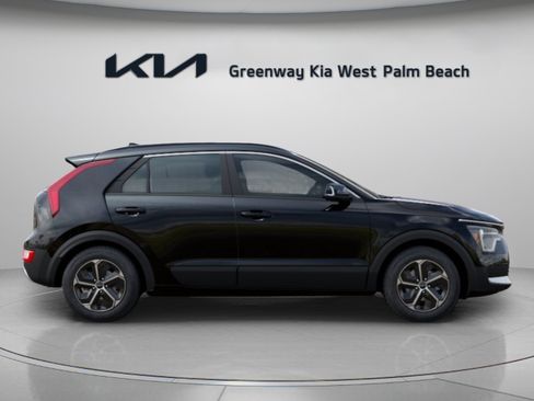 New 2026 Kia Niro EX FWD image 9