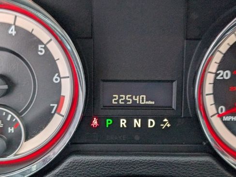 Used 2017 Dodge Grand Caravan SE image 10