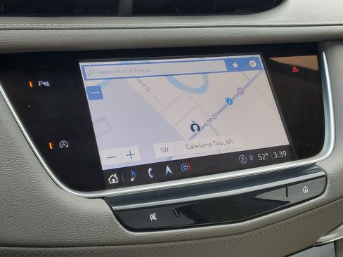 Certified 2023 Cadillac XT5 Premium Luxury image 19