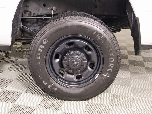 Used 2024 RAM 3500 Tradesman w/ Chrome Appearance Group image 18