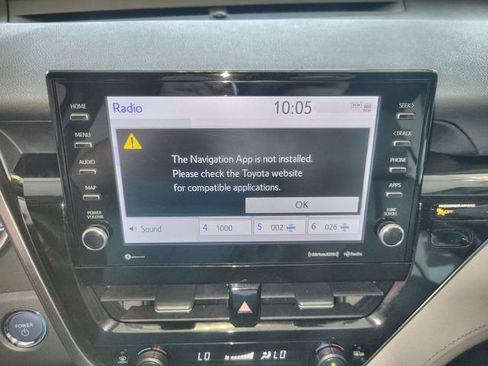 Used 2022 Toyota Camry XLE w/ Protection Package (Q2) (TMS) FWD image 18