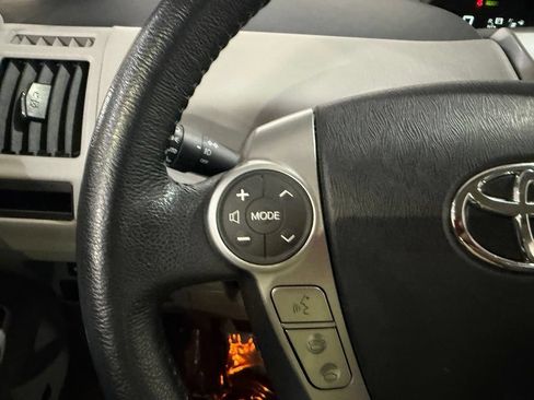 Used 2015 Toyota Prius V Five w/ Advanced Technology Package FWD image 14