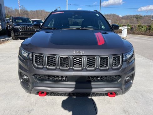 Used 2024 Jeep Compass Trailhawk image 30