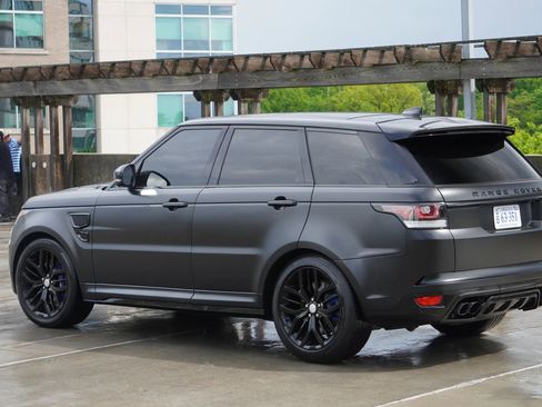 Used 2017 Land Rover Range Rover Sport SVR image 3