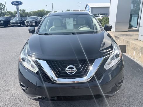 Used 2017 Nissan Murano Platinum w/ Platinum Technology Package FWD image 2