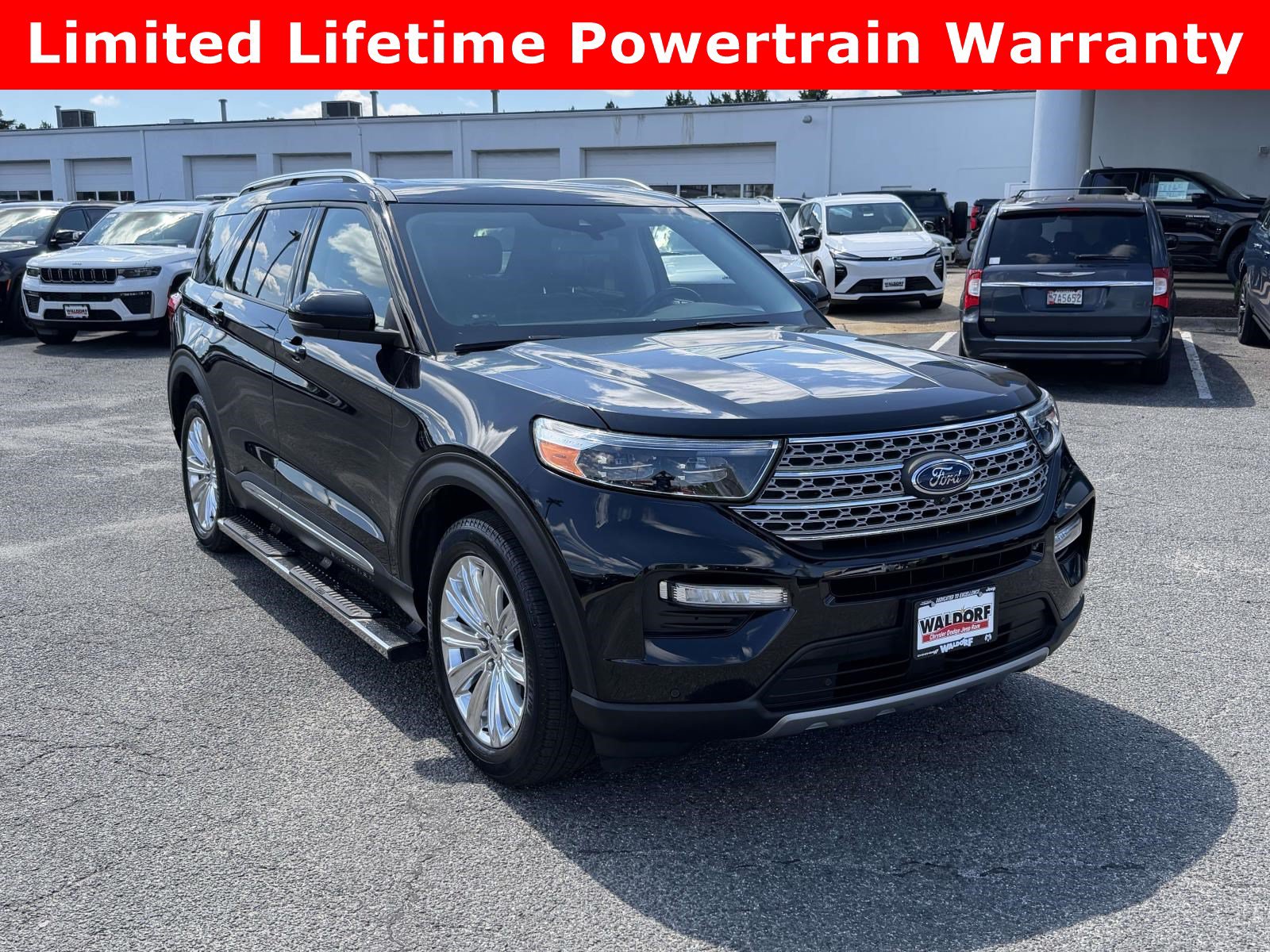 Used 2022 Ford Explorer Limited w/ Equipment Group 301A AWD/4WD image 1