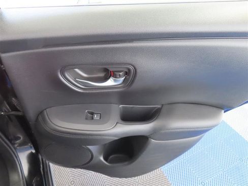 Used 2024 Honda HR-V LX image 31