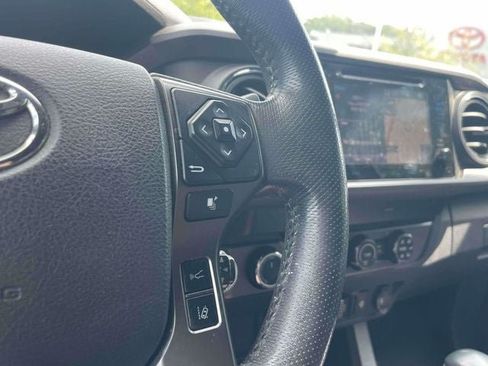 Used 2019 Toyota Tacoma TRD Sport AWD/4WD image 24