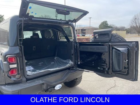 New 2025 Ford Bronco Raptor w/ Interior Carbon Fiber Pack AWD/4WD image 23