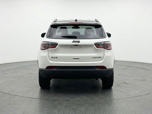 Used 2025 Jeep Compass Trailhawk image 7