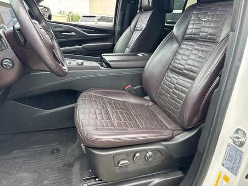 Used 2023 Cadillac Escalade Sport Platinum w/ LPO, ONYX Package RWD image 21