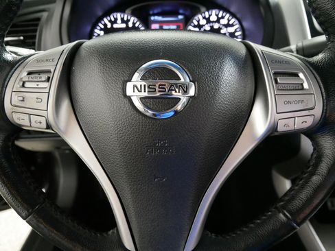 Used 2014 Nissan Altima 2.5 SL w/ Moonroof Package FWD image 25