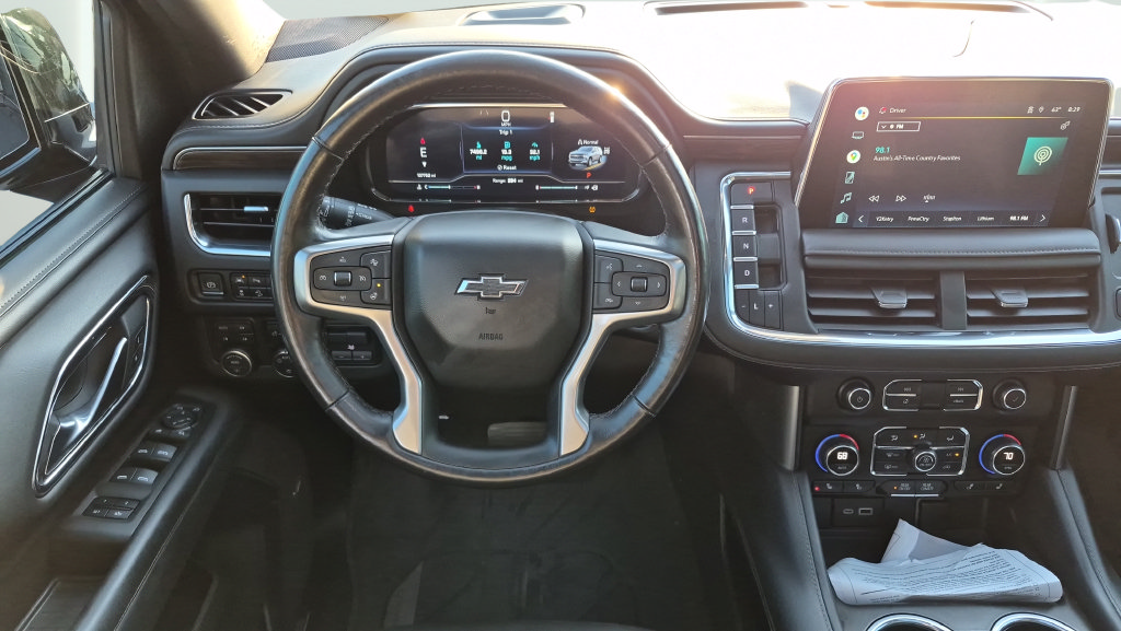 Used 2022 Chevrolet Suburban Z71 w/ Z71 Off-Road Package AWD/4WD image 21