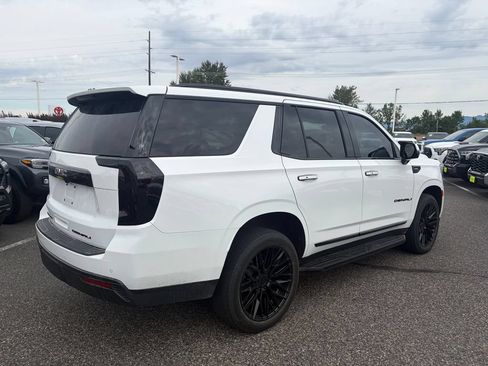 Used 2022 GMC Yukon Denali AWD/4WD image 3
