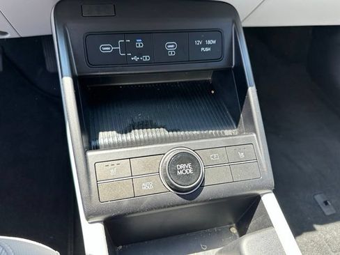 Used 2024 Hyundai Kona SEL FWD image 19