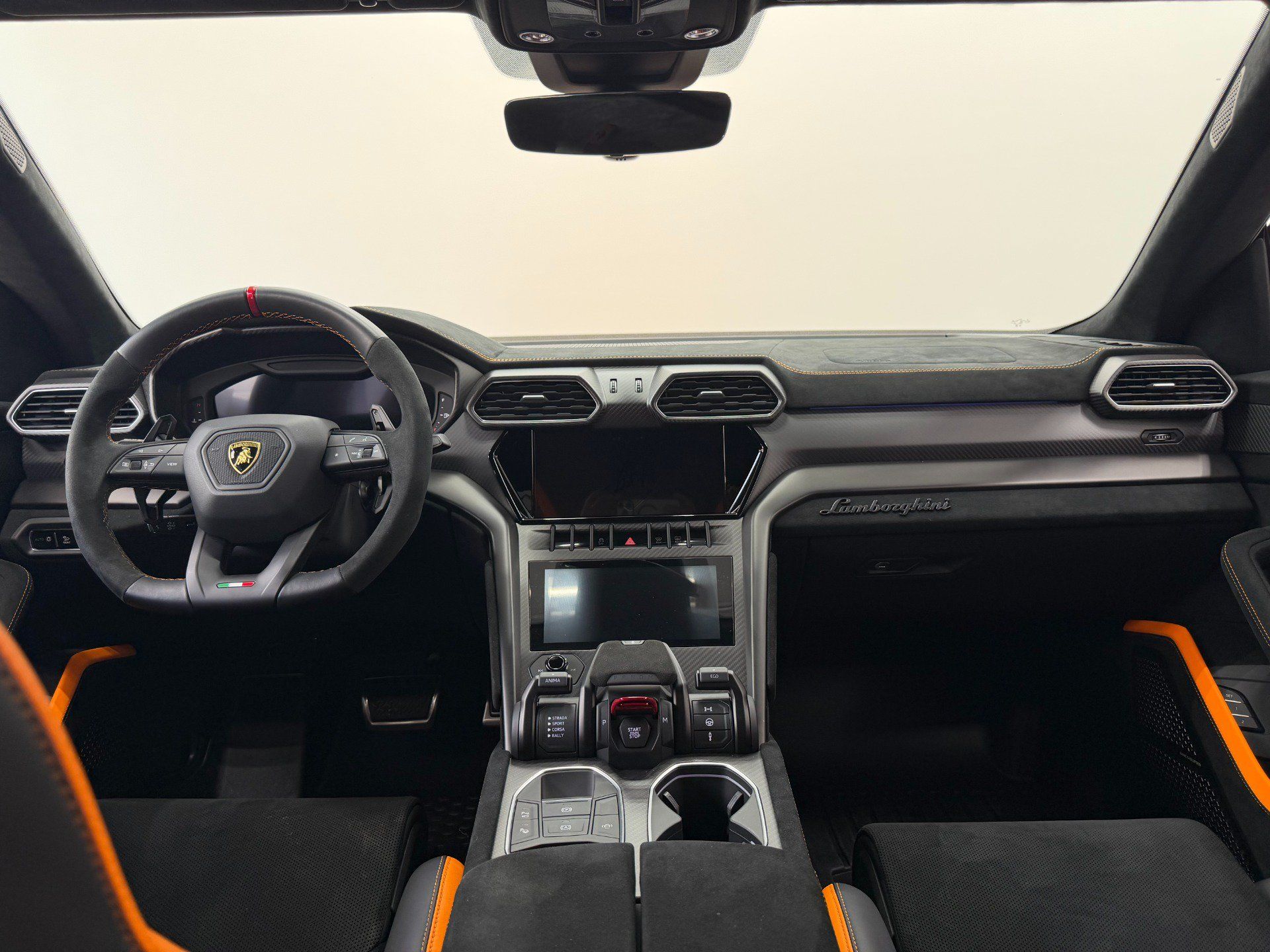 Used 2024 Lamborghini Urus Performante AWD/4WD image 14