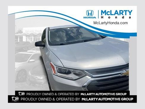 Used 2019 Chevrolet Traverse LS FWD image 1