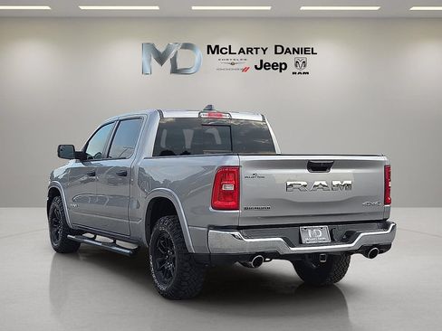 Used 2025 RAM 1500 Big Horn AWD/4WD image 4