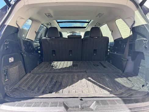 Used 2021 Subaru Ascent Limited w/ Technology Package image 22