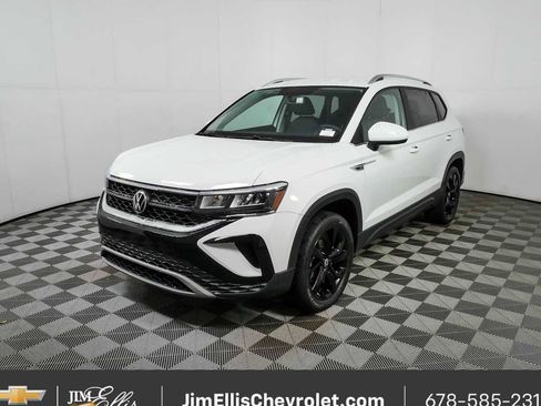 Used 2022 Volkswagen Taos SE AWD/4WD image 24