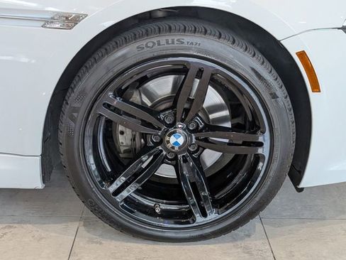 Used 2010 BMW 650i Convertible RWD image 16