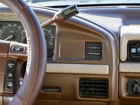 Used 1994 Ford Bronco Eddie Bauer image 28