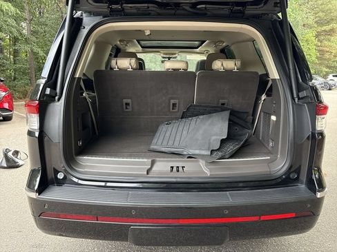 Certified 2022 Lincoln Navigator Reserve AWD/4WD image 25