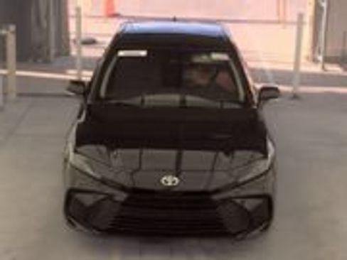Used 2025 Toyota Camry LE w/ Convenience Package FWD image 2