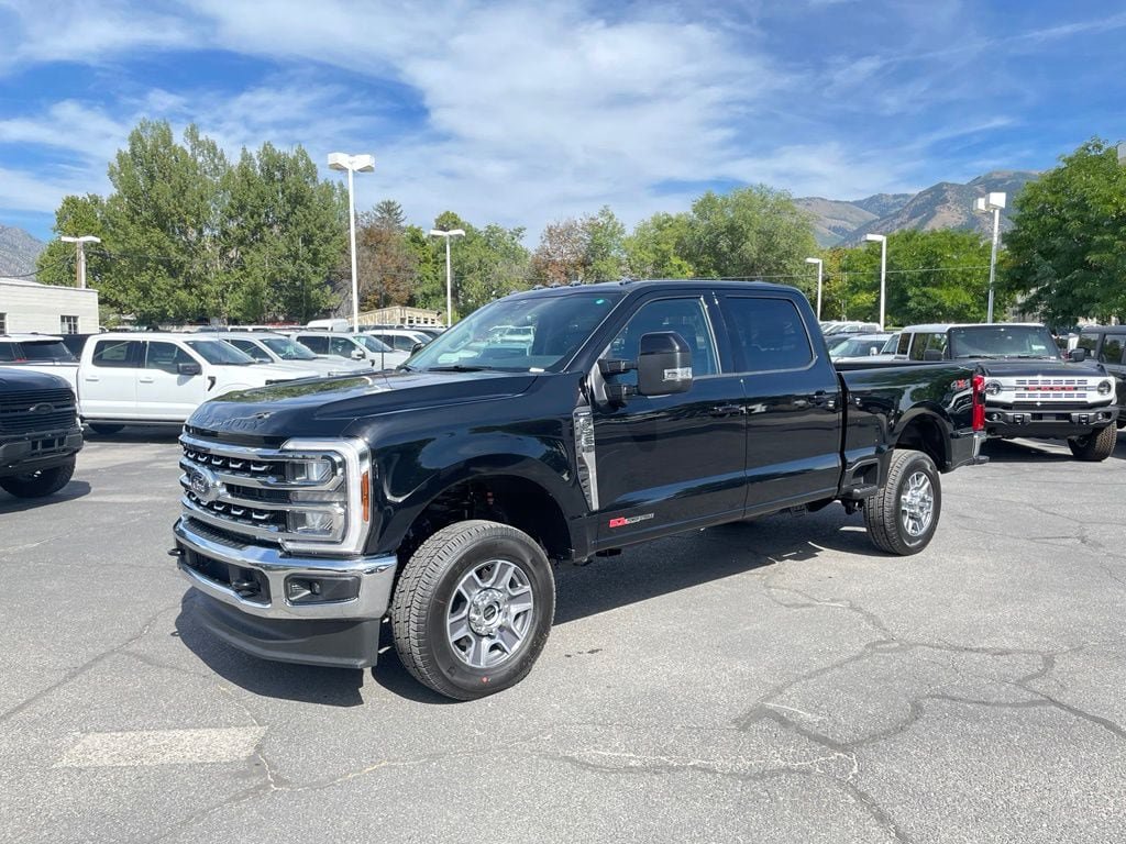 New 2026 Ford F350 Lariat AWD/4WD image 1