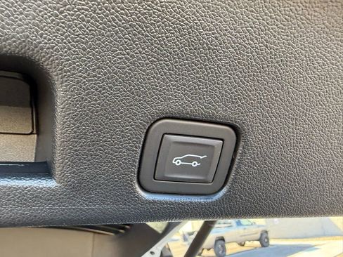 New 2026 Chevrolet Traverse High Country image 21