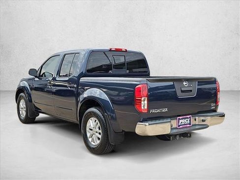 Used 2019 Nissan Frontier SV image 8