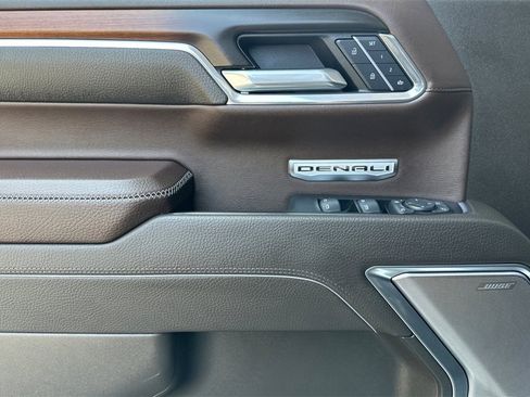 Used 2025 GMC Sierra 1500 Denali w/ Technology Package image 12