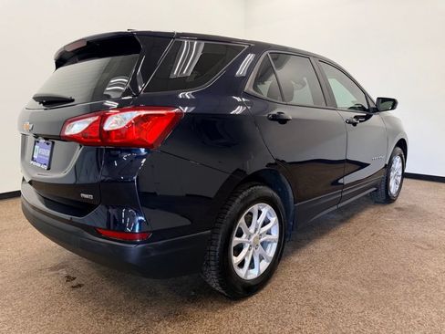 Used 2020 Chevrolet Equinox LS AWD/4WD image 7