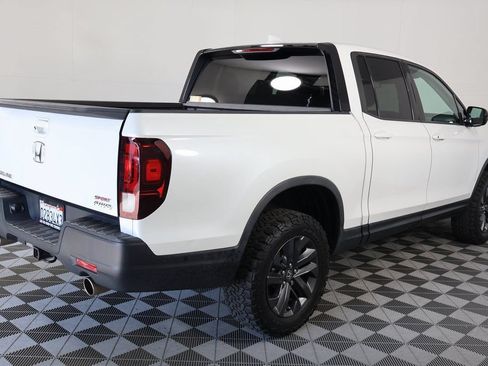 Used 2023 Honda Ridgeline Sport image 4