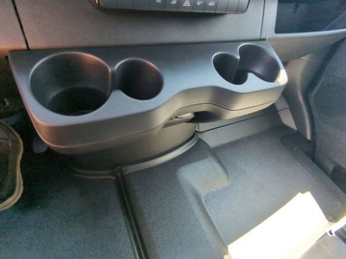 Used 2024 Mercedes-Benz Sprinter 144 Cargo image 8