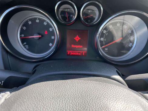 Used 2019 Buick Cascada Premium image 27