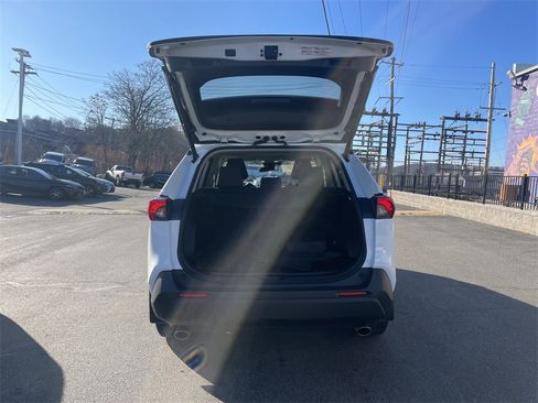 Used 2023 Toyota RAV4 XLE image 13