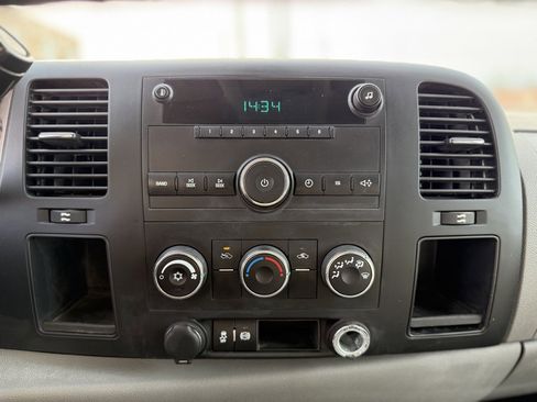 Used 2013 GMC Sierra 3500 W/T w/ Snow Plow Prep Package image 28