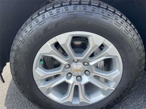 New 2025 Chevrolet Silverado 1500 LTZ image 6