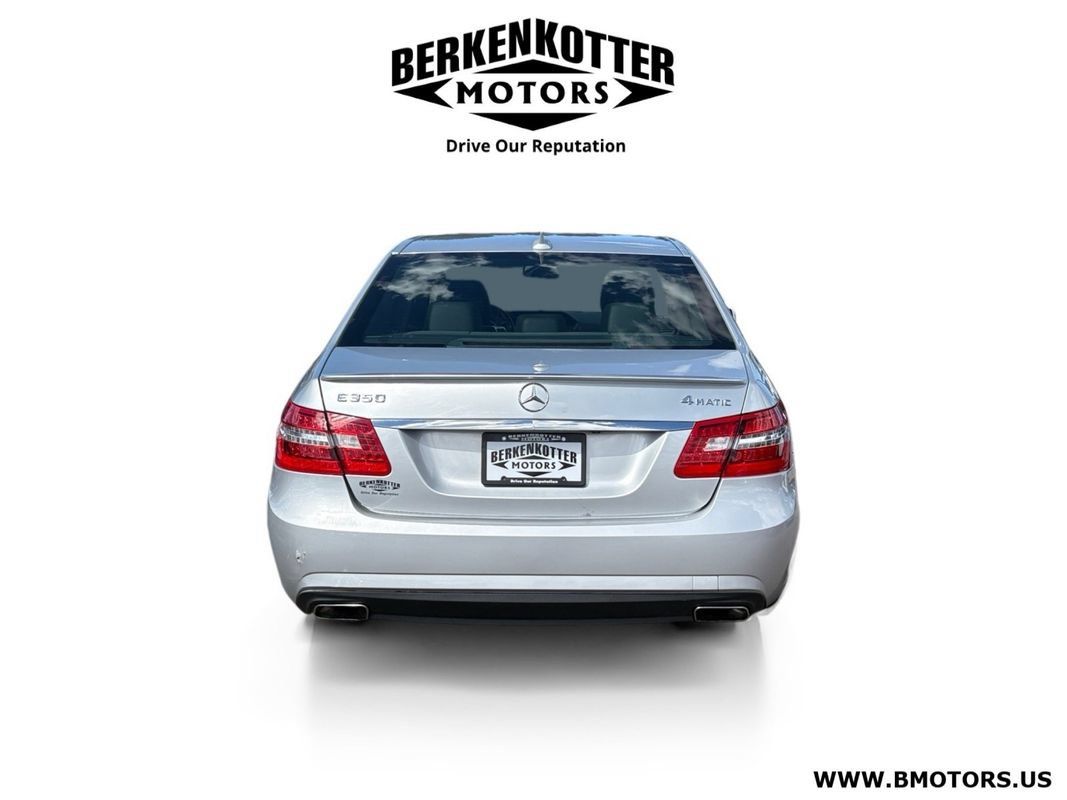 Used 2013 Mercedes-Benz E 350 4MATIC Sedan image 4