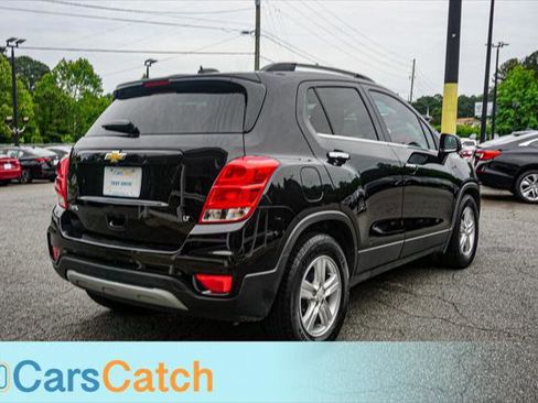 Used 2020 Chevrolet Trax LT w/ LT Convenience Package FWD image 15