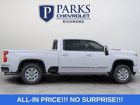 New 2026 Chevrolet Silverado 2500 High Country w/ High Country Premium Package AWD/4WD image 8